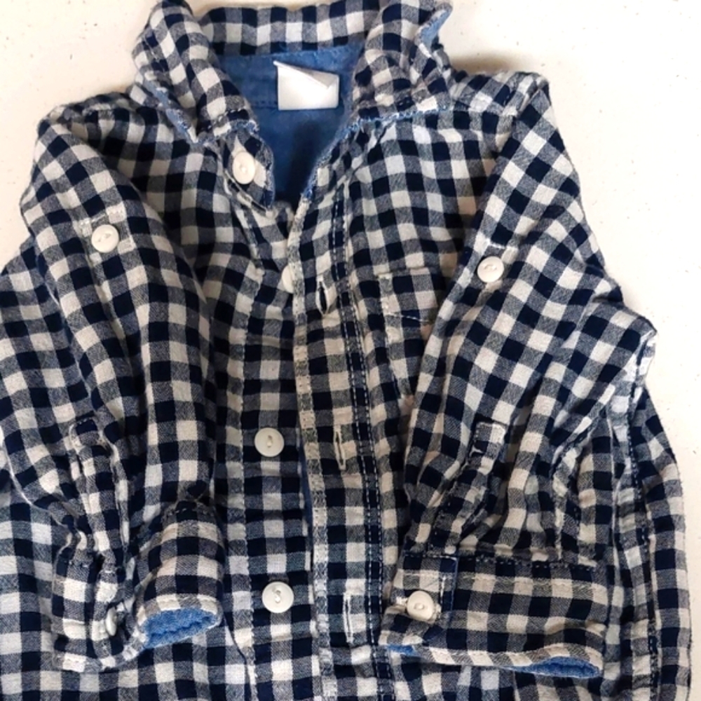 Baby GAP boy button up plaid collared shirt onesie. 3-6 months. N…